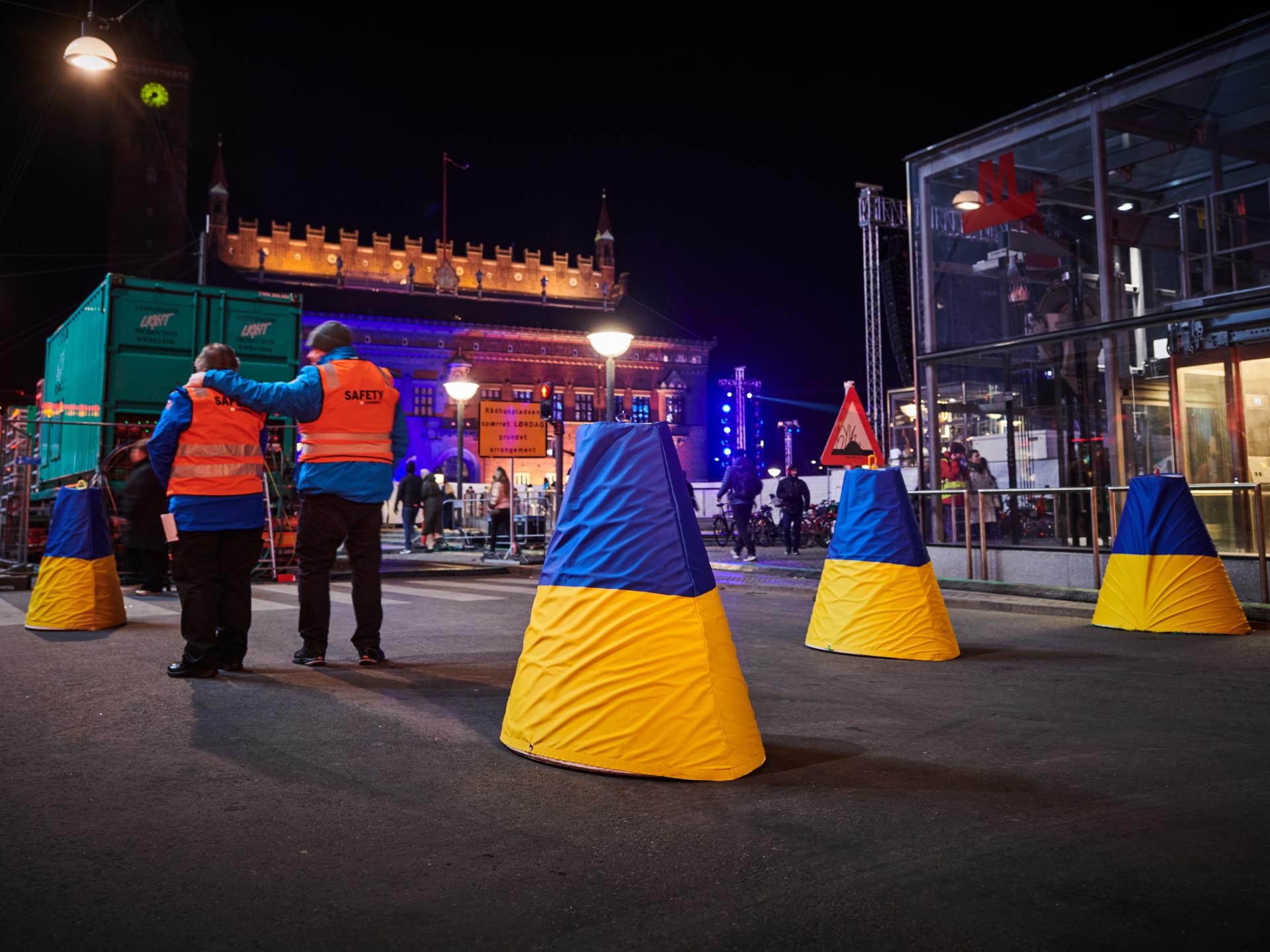 Sammen for Ukraine - køretøjshindring